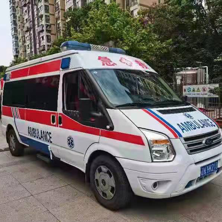 永发镇长途救护车护送病人返乡